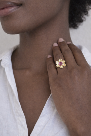 Magnolia flower ring